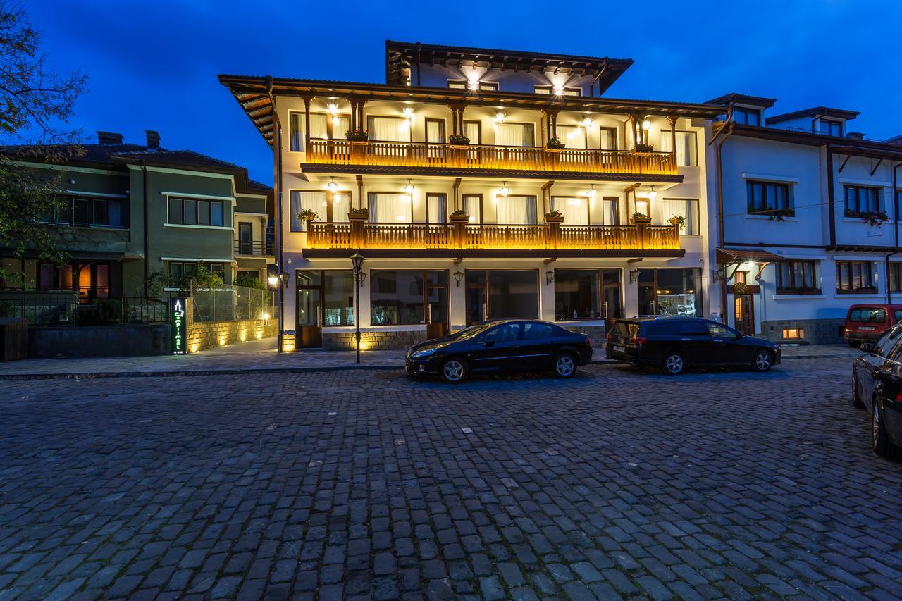 Hotel Compliment Trjavna Kültér fotó