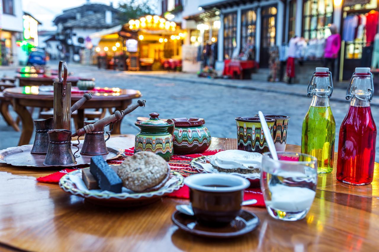 Hotel Compliment Trjavna Kültér fotó